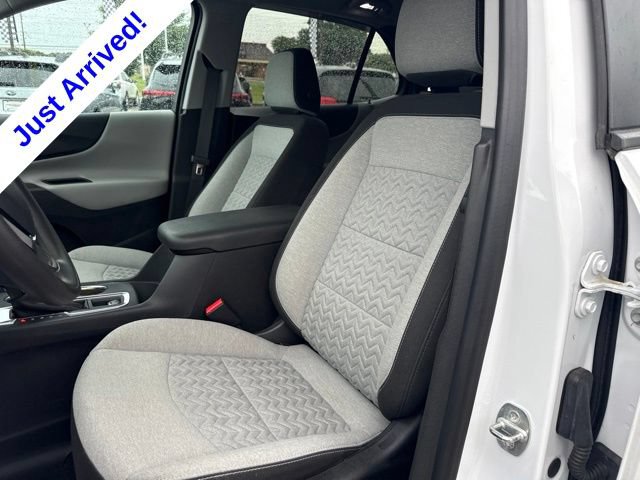 Used 2023 Chevrolet Equinox LS w/ LS Convenience Package FWD image 9