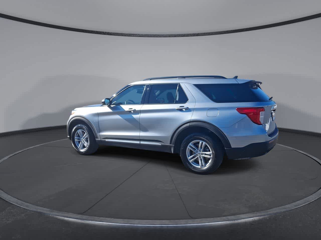 Certified 2023 Ford Explorer XLT image 6