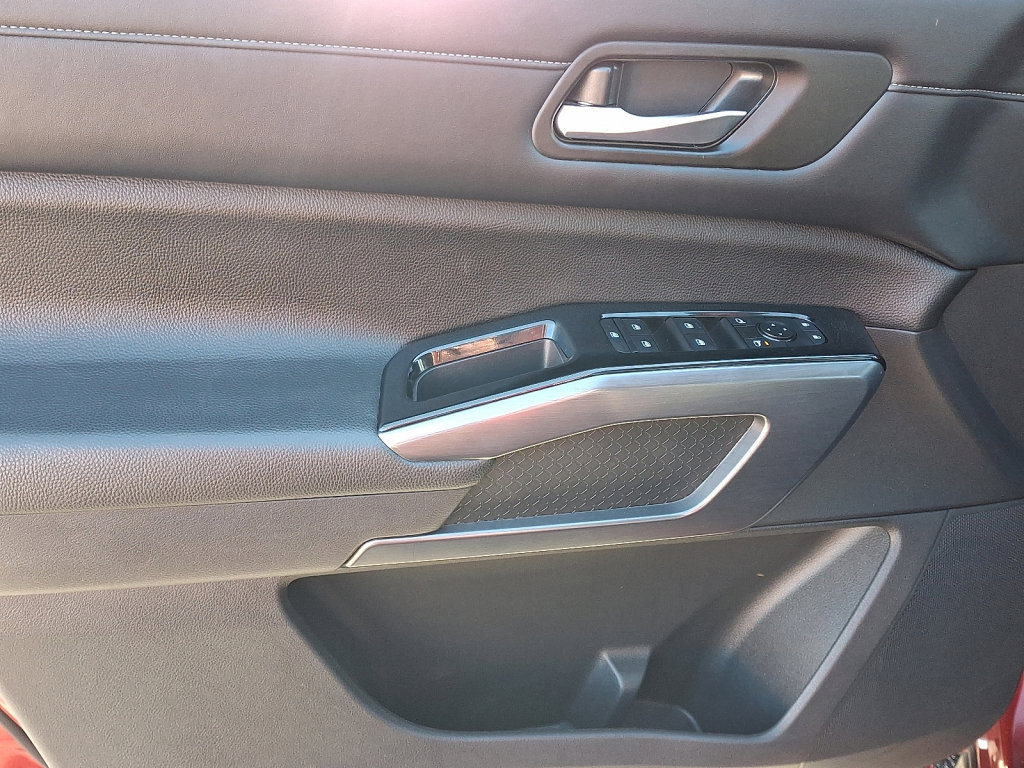 Used 2023 Nissan Pathfinder SL image 23