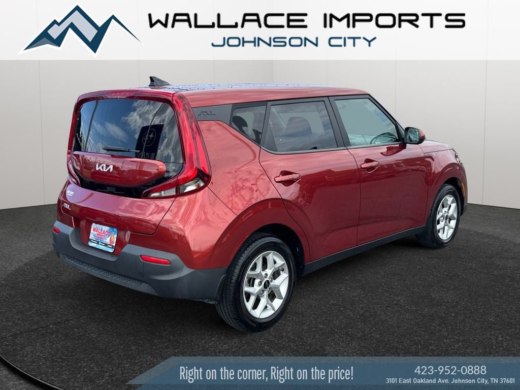 Used 2022 Kia Soul LX w/ Technology Package FWD image 5