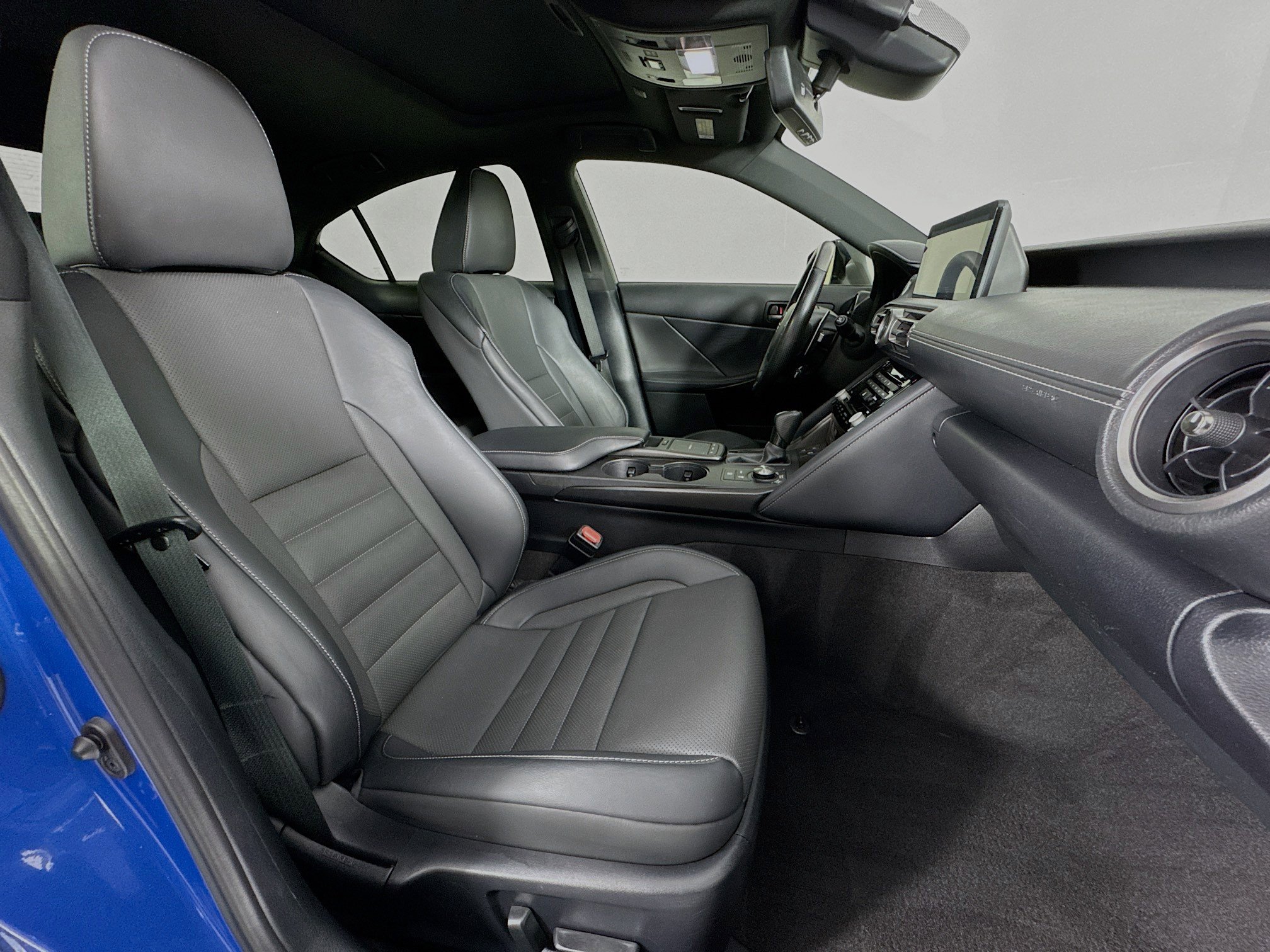 Used 2021 Lexus IS 350 F Sport w/ Dynamic Handling Package image 28