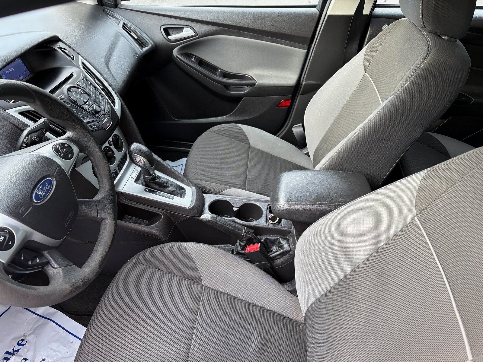 Used 2014 Ford Focus SE FWD image 13