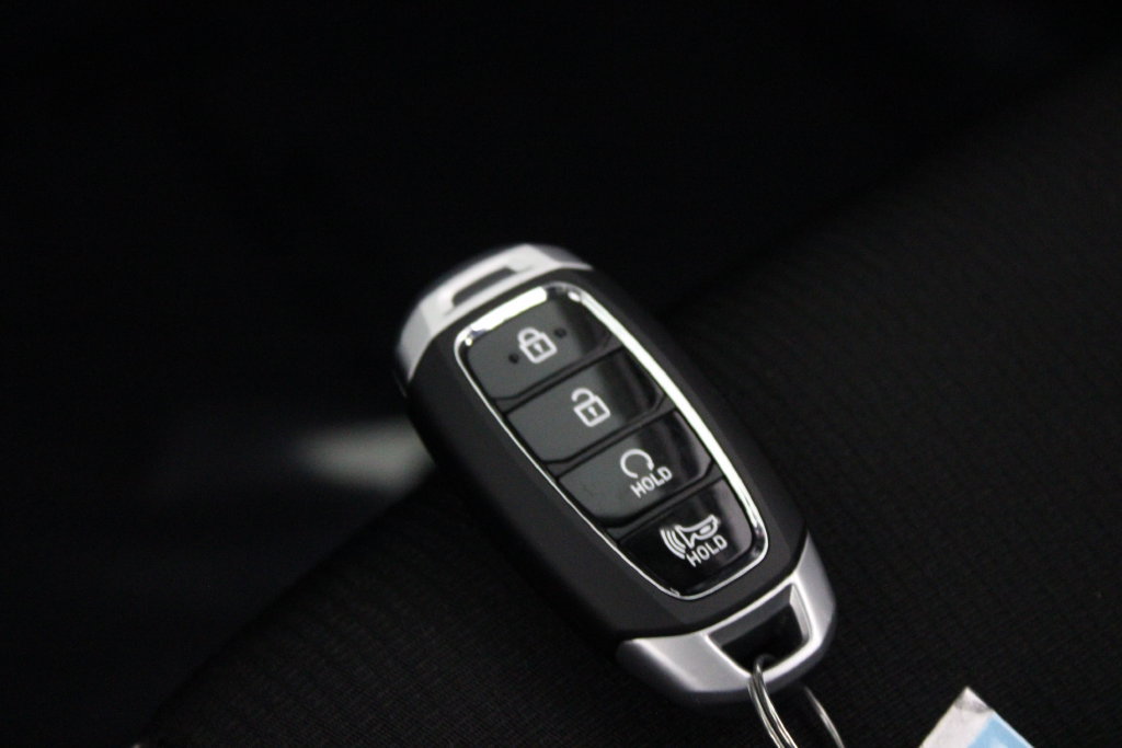 Certified 2026 Hyundai Venue SEL FWD image 29