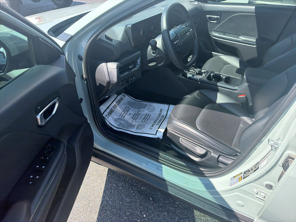 Used 2026 Kia K4 EX FWD image 9