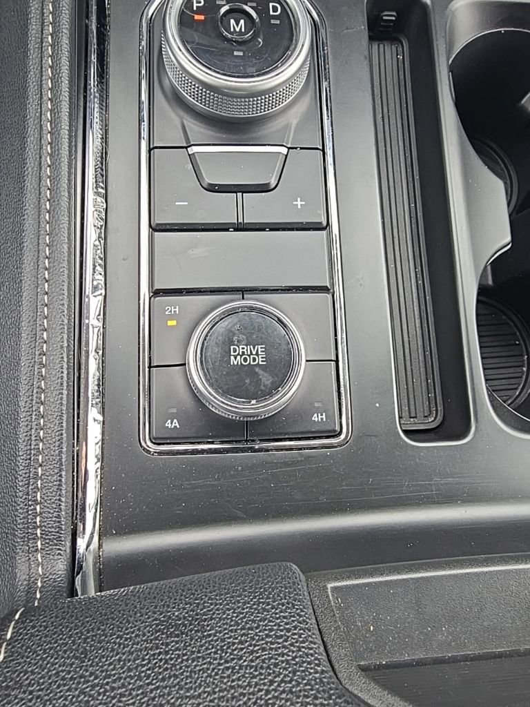 Used 2024 Ford Expedition Max XLT image 27