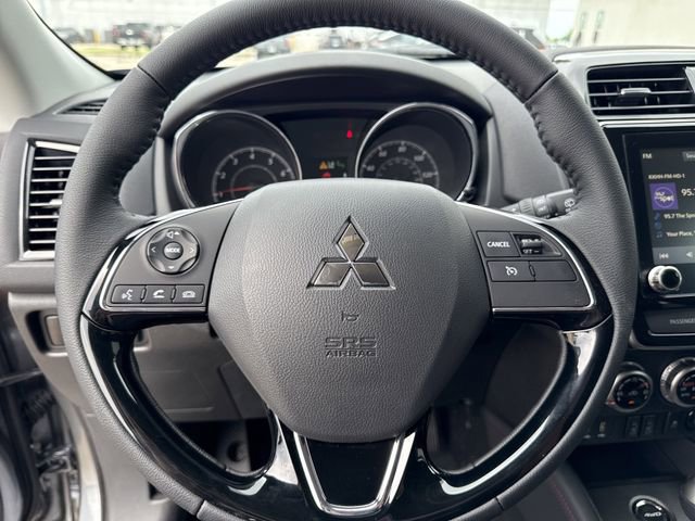 New 2025 Mitsubishi Outlander Sport SE image 13