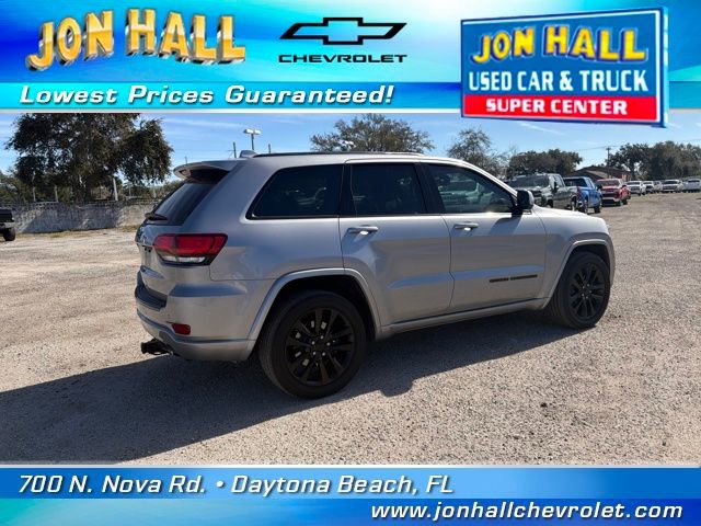 Used 2018 Jeep Grand Cherokee Altitude image 14