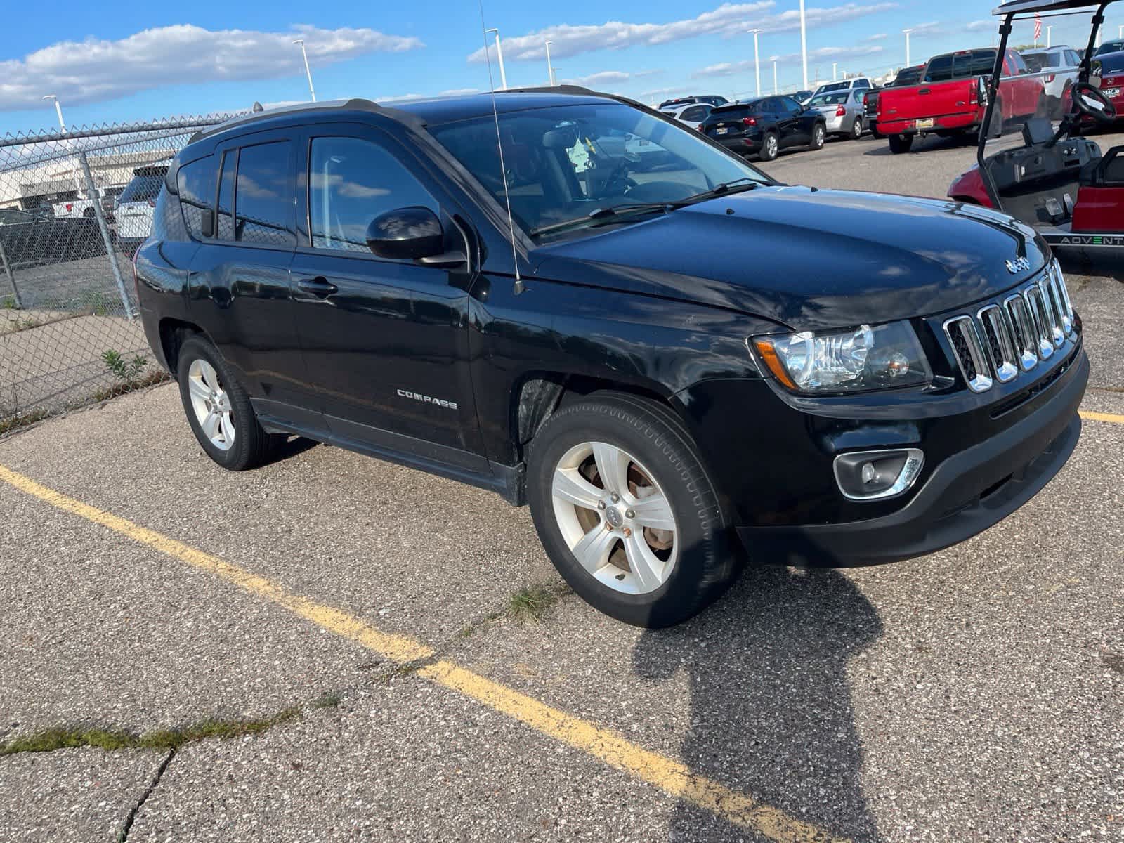 Used 2017 Jeep Compass Latitude AWD/4WD image 16