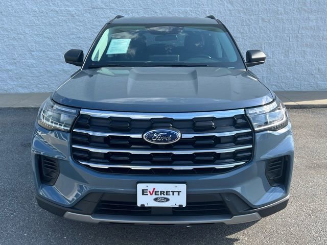 Used 2025 Ford Explorer Active image 2