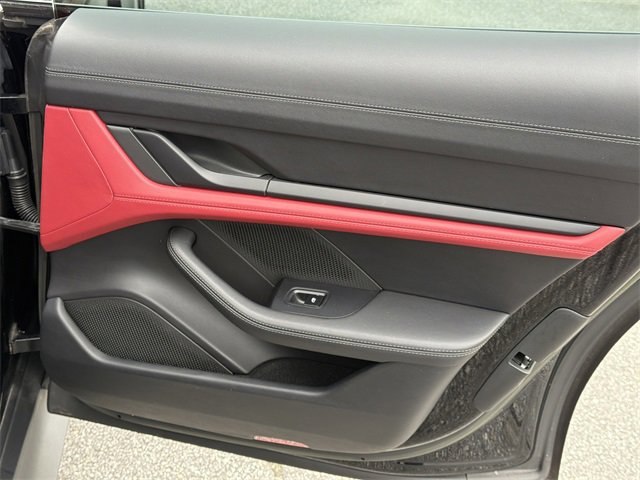 Used 2023 Porsche Taycan image 16