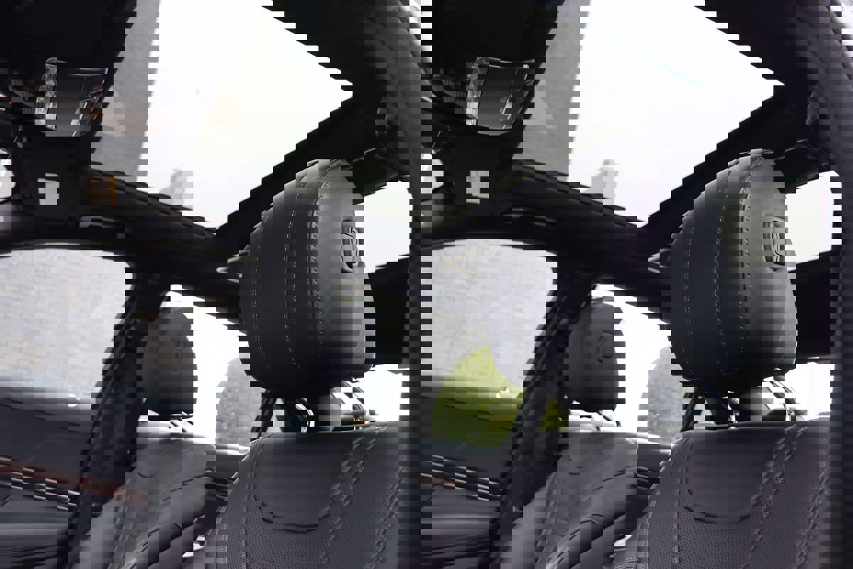 Used 2019 Mercedes-Benz S 560 Sedan image 12