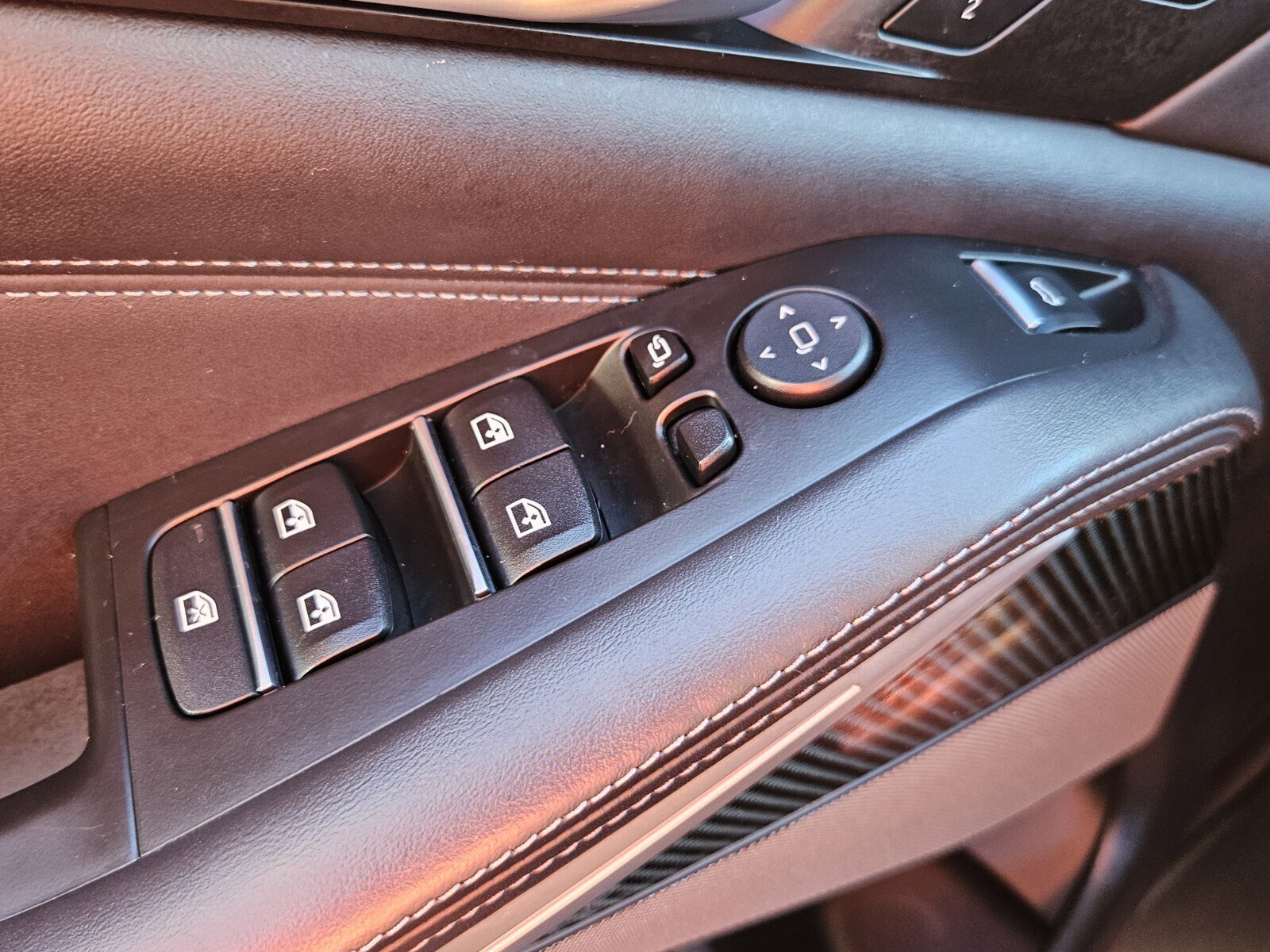 Certified 2022 BMW X5 M50i w/ Premium Package image 40