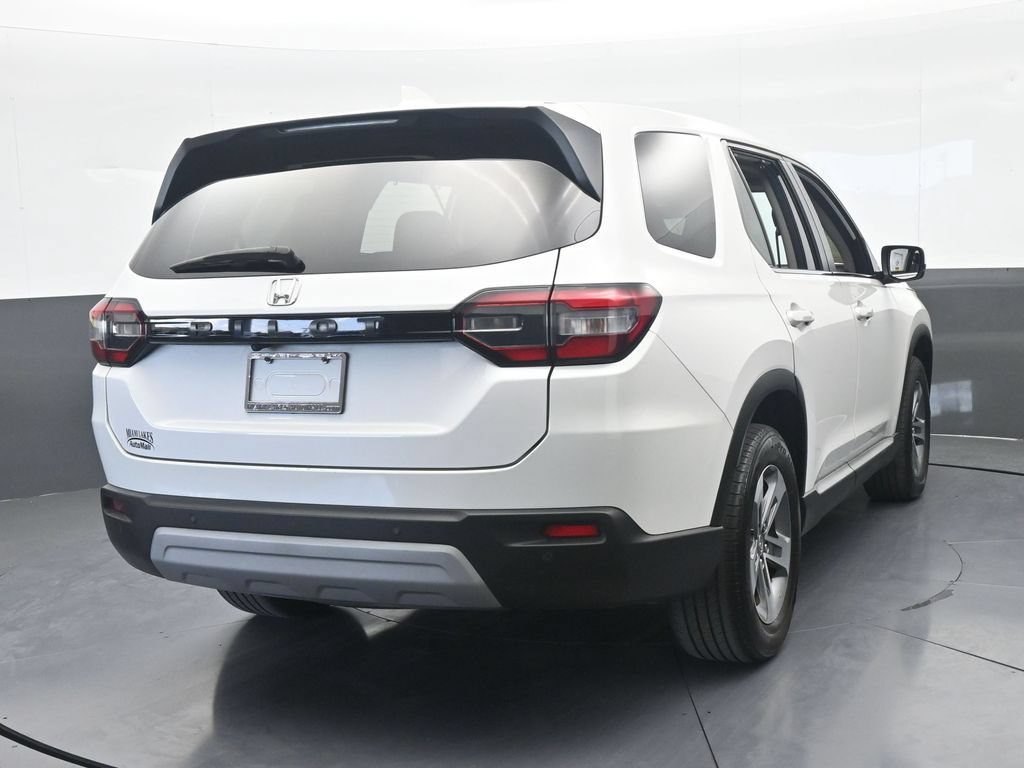 Used 2025 Honda Pilot EX-L image 5