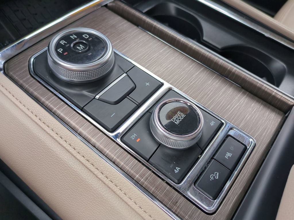 Used 2024 Ford Expedition Max Limited image 23