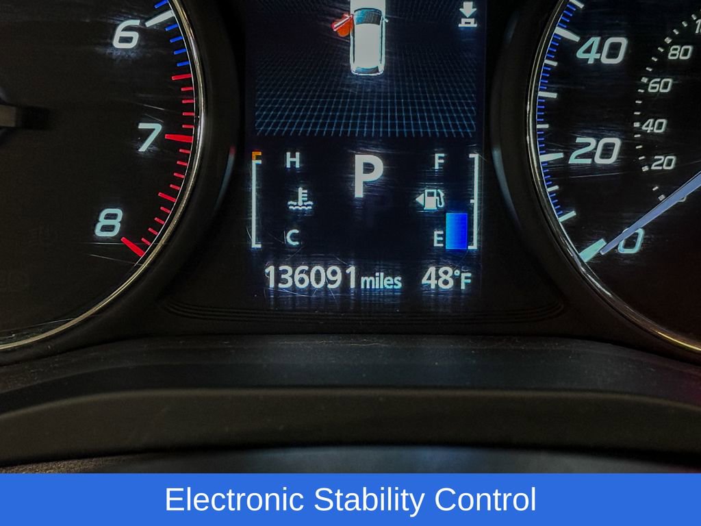 Used 2019 Mitsubishi Outlander AWD image 3