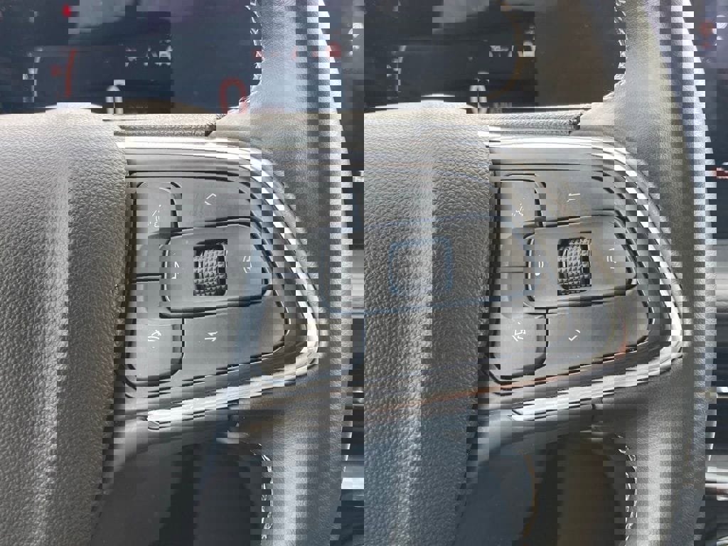 Used 2025 Buick Encore GX Preferred image 16