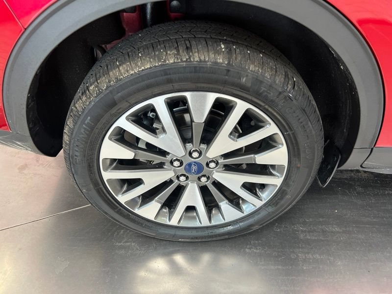 Used 2020 Ford Escape Titanium AWD/4WD image 10