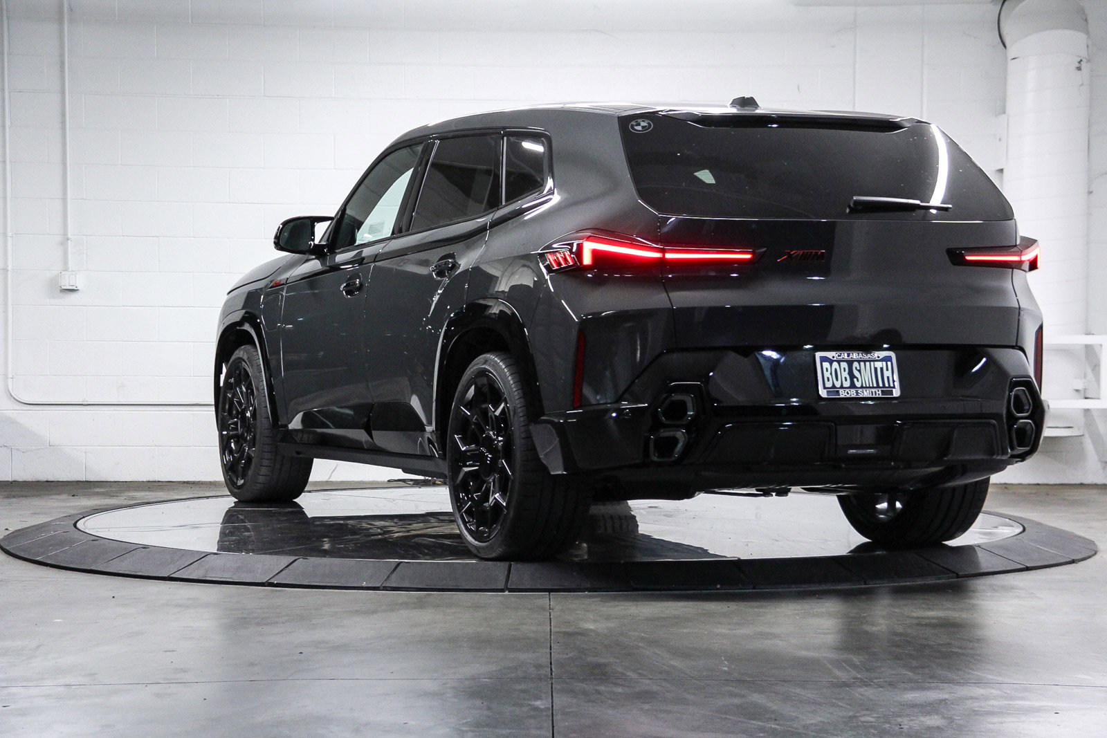 New 2026 BMW XM Label Red image 4