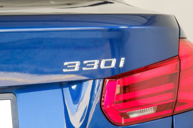 Used 2017 BMW 330i xDrive Sedan AWD/4WD image 67