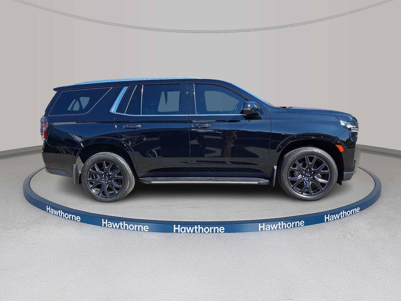 Used 2023 Chevrolet Tahoe Premier AWD/4WD image 7