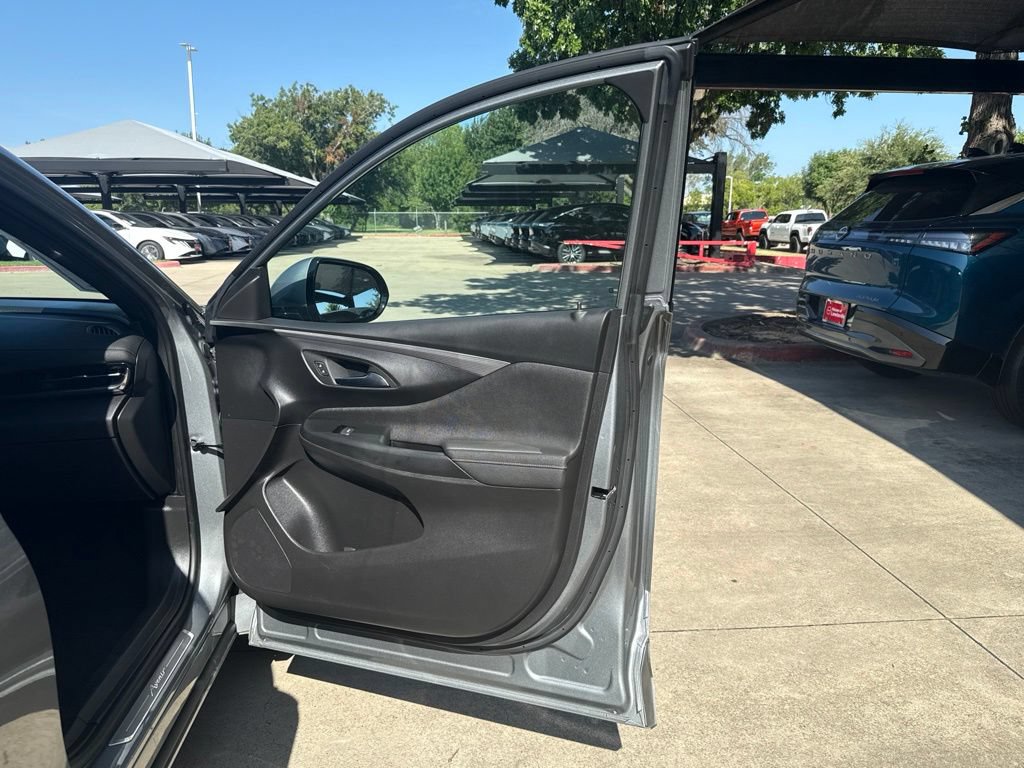 Used 2025 Buick Envista Avenir FWD image 15
