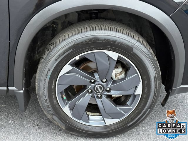 Used 2025 Nissan Rogue SV FWD image 29