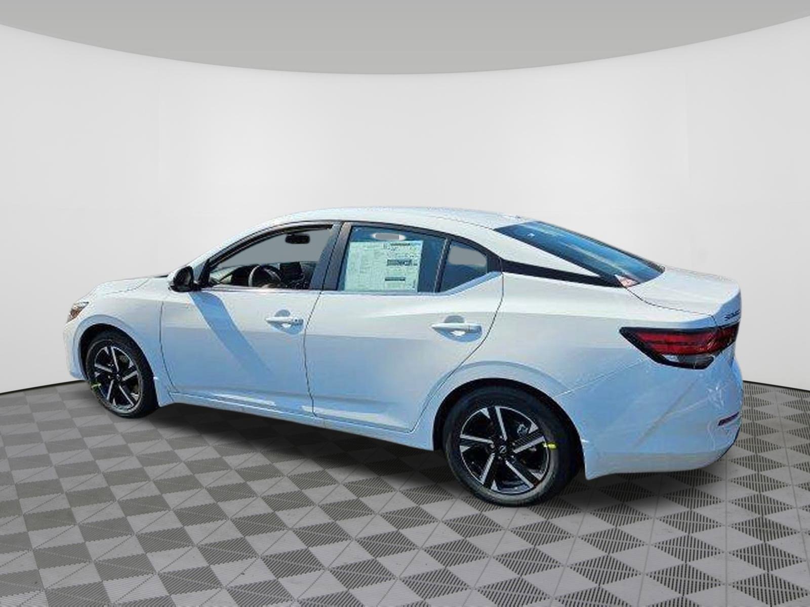 Used 2025 Nissan Sentra SV w/ All-Weather Package image 8