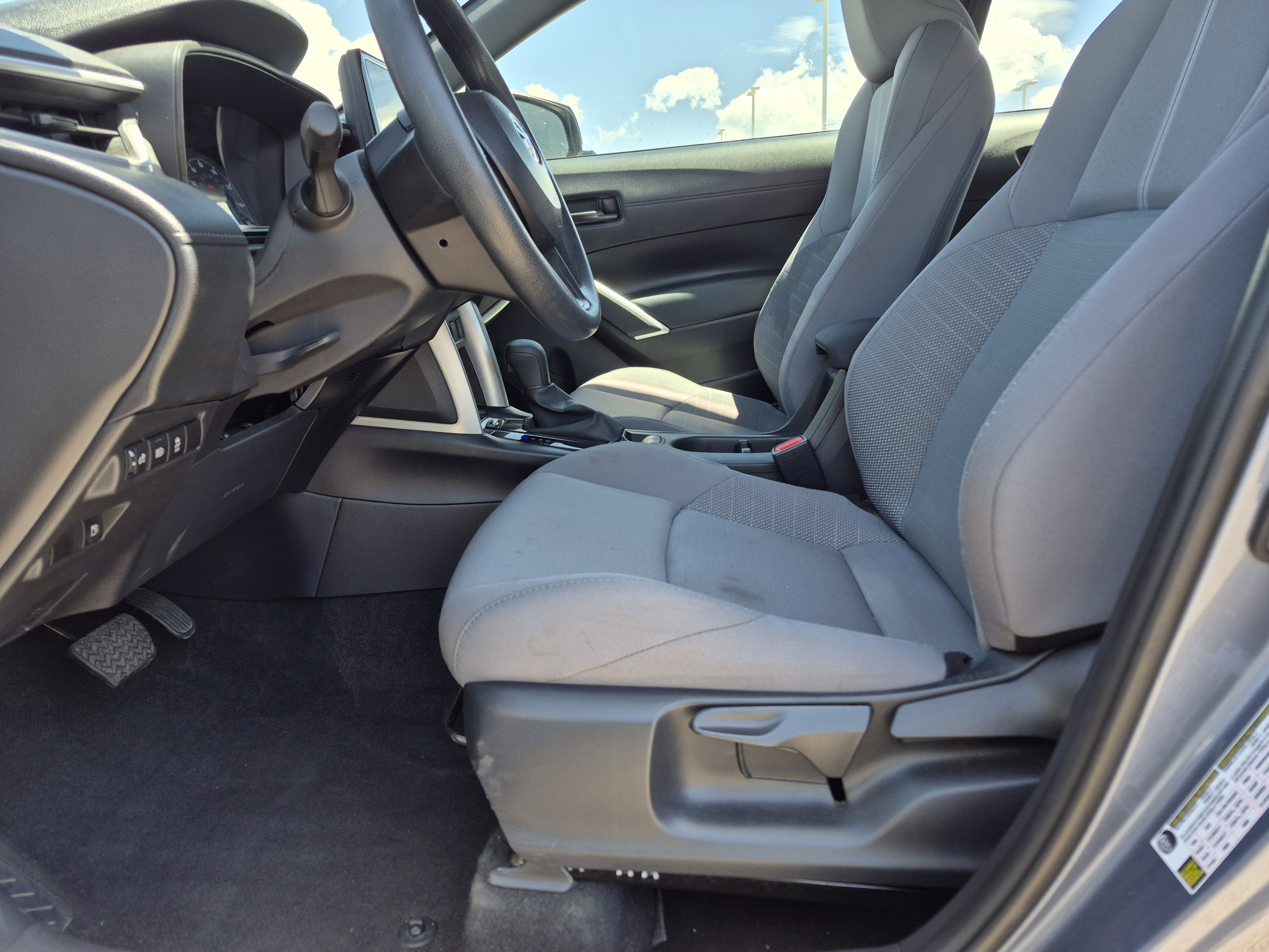 Used 2025 Toyota Corolla Cross AWD Hybrid image 16