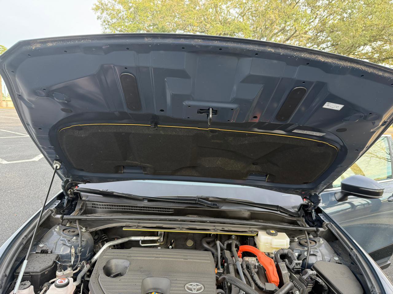 Used 2025 Toyota Crown XLE AWD/4WD image 37