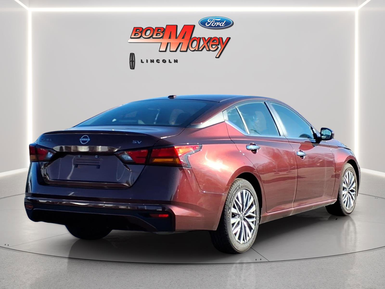 Used 2023 Nissan Altima 2.5 SV image 4