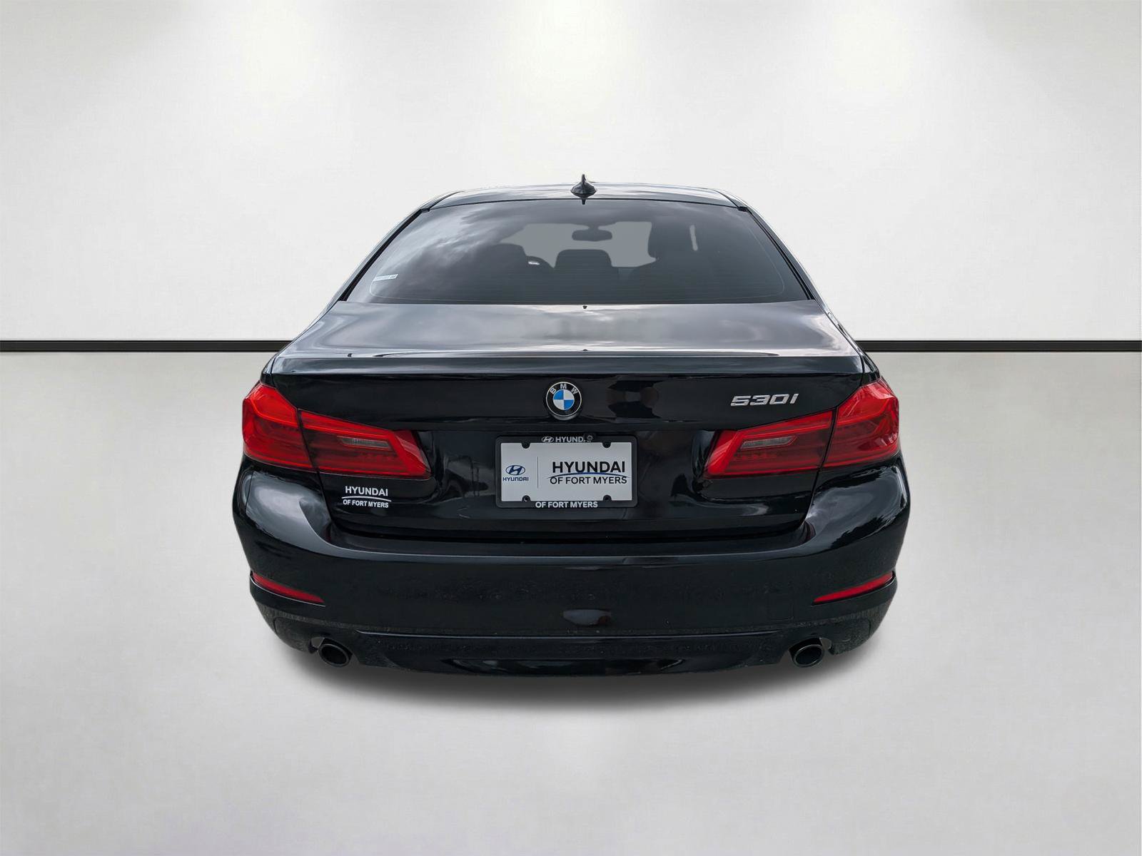 Used 2020 BMW 530i w/ Convenience Package RWD image 5