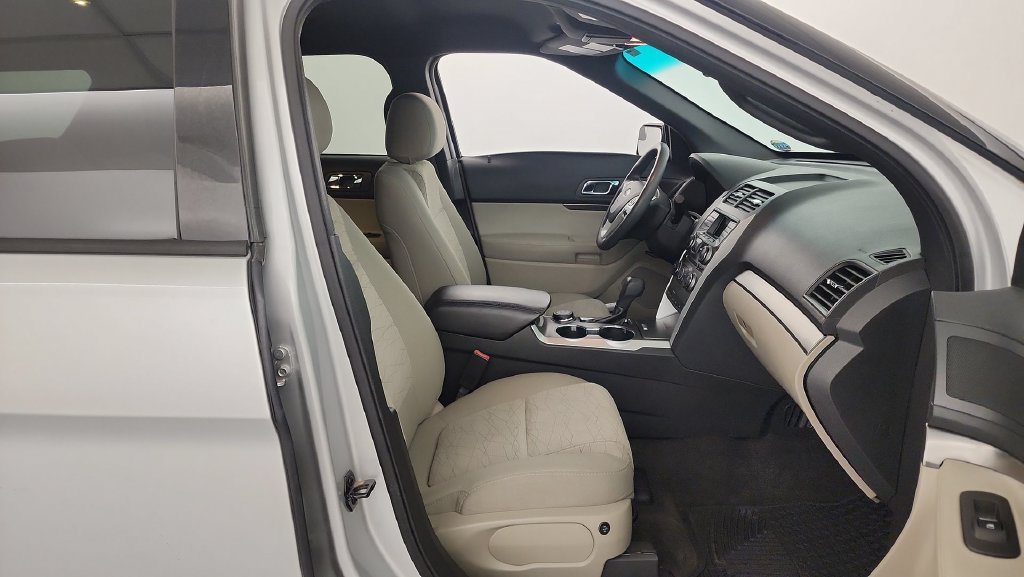 Used 2015 Ford Explorer 4WD image 22