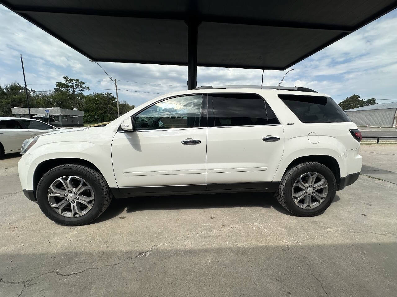 Used 2014 GMC Acadia SLT FWD image 5