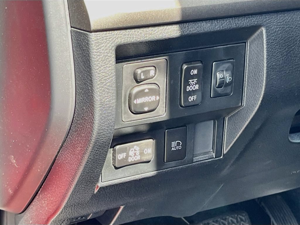 Used 2020 Toyota Tundra SR5 w/ SX Package AWD/4WD image 10