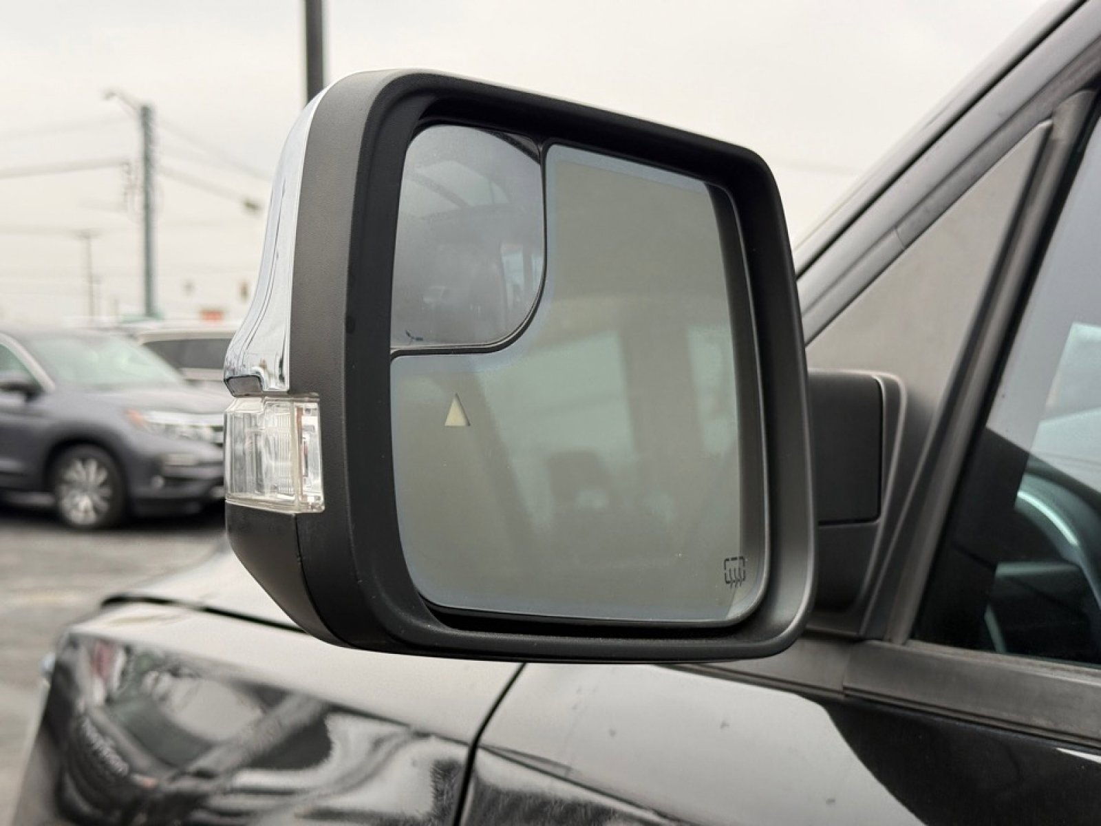 Used 2019 RAM 1500 Laramie image 34