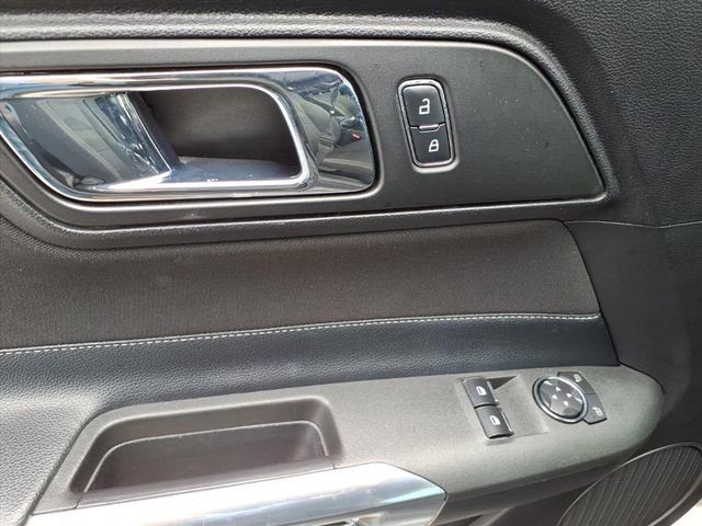 Used 2016 Ford Mustang Coupe image 20