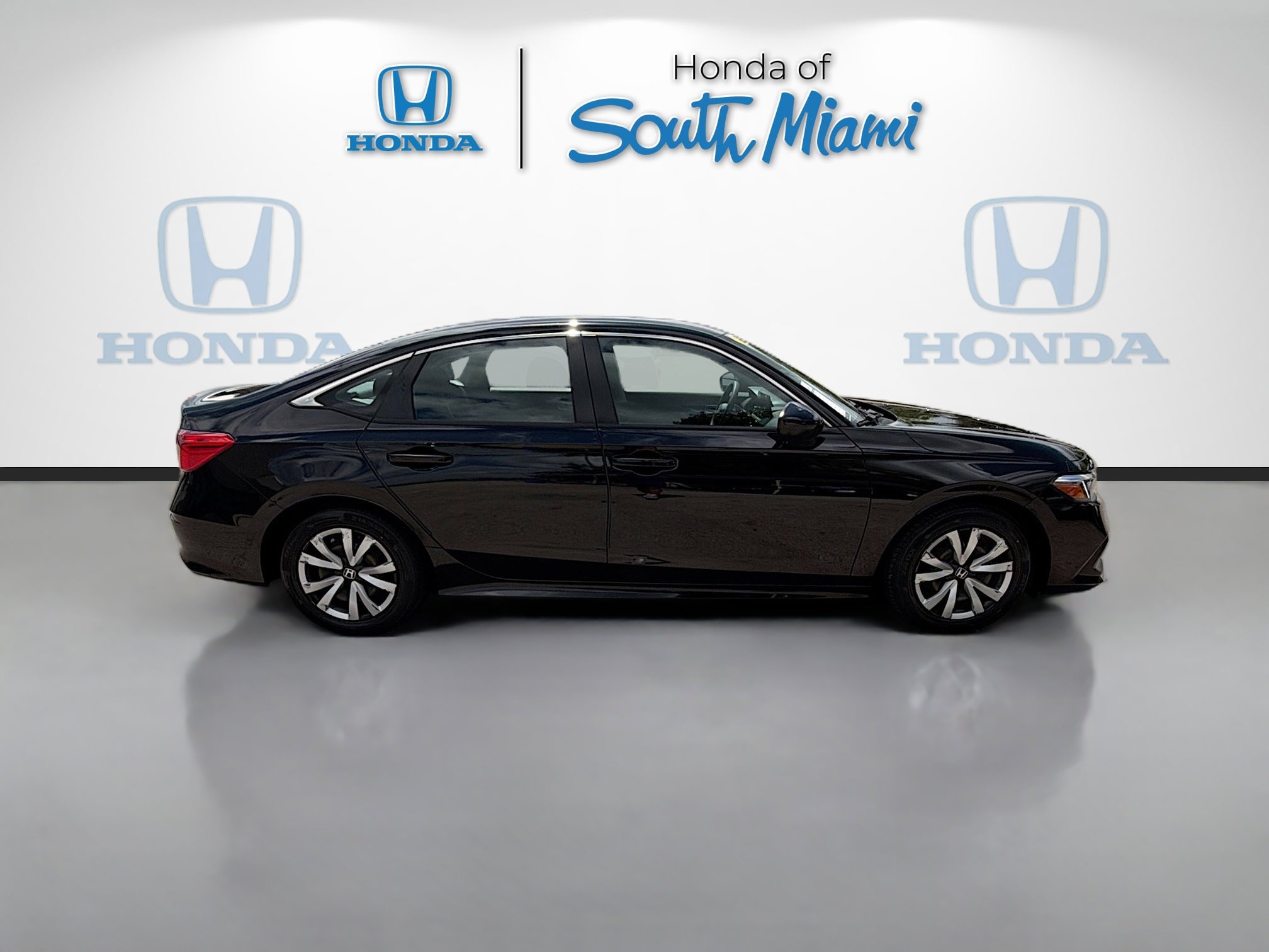 Used 2023 Honda Civic LX image 8