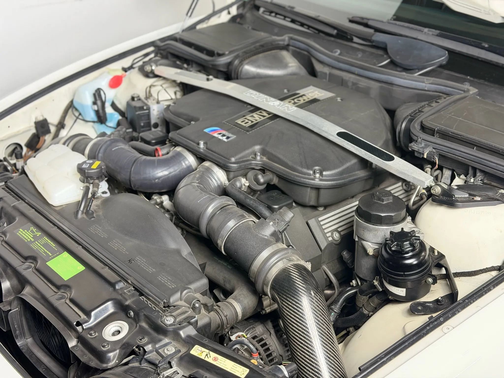 Used 2003 BMW M5 image 32