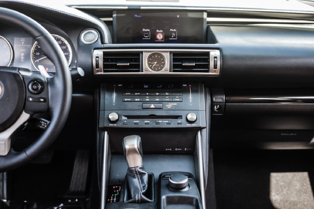 Used 2016 Lexus IS 200t RWD image 28
