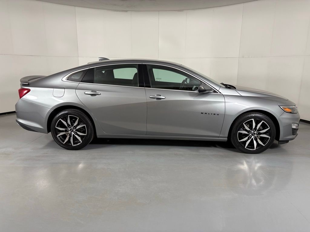 Used 2023 Chevrolet Malibu RS FWD image 11