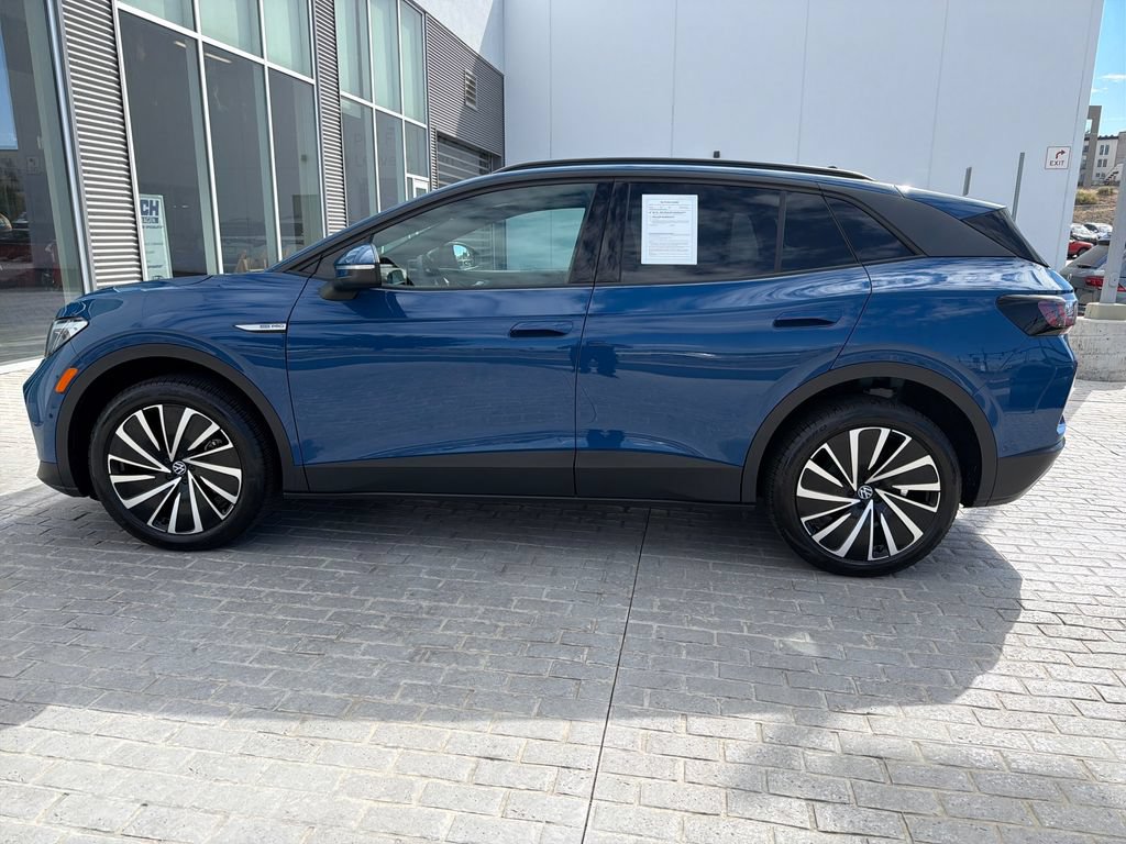 Certified 2025 Volkswagen ID.4 Pro AWD/4WD image 3