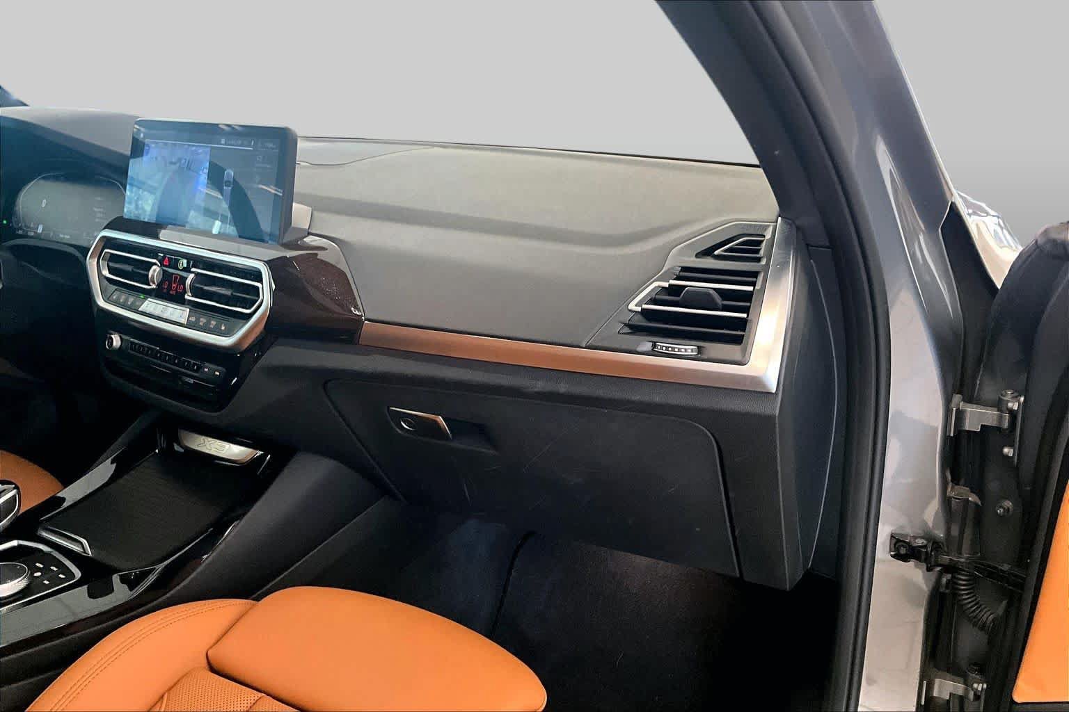 Used 2024 BMW X3 xDrive30i w/ Premium Package AWD/4WD image 17