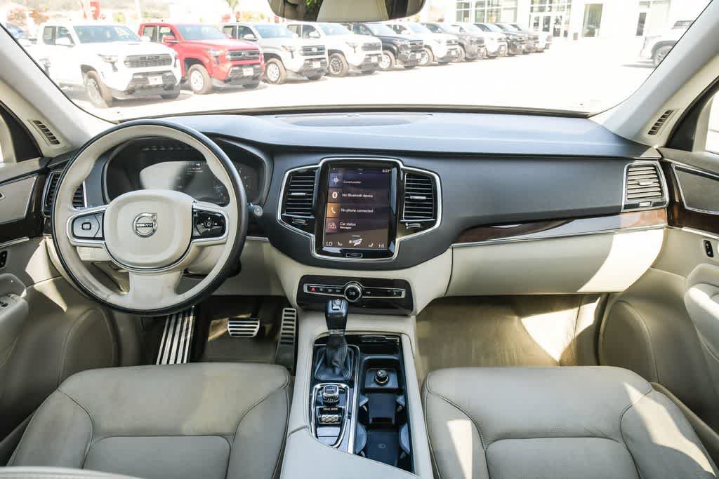 Used 2016 Volvo XC90 T6 Momentum w/ Momentum Plus Package AWD/4WD image 14