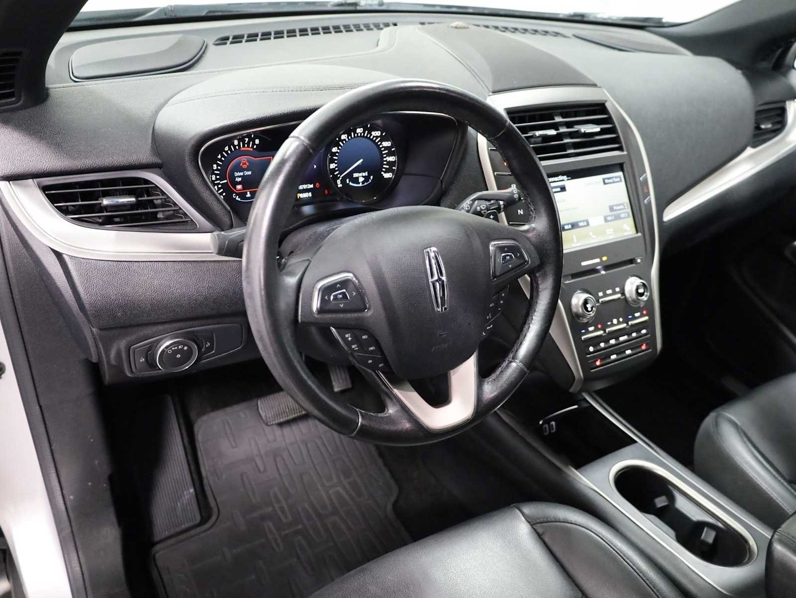 Used 2016 Lincoln MKC Premiere FWD image 4
