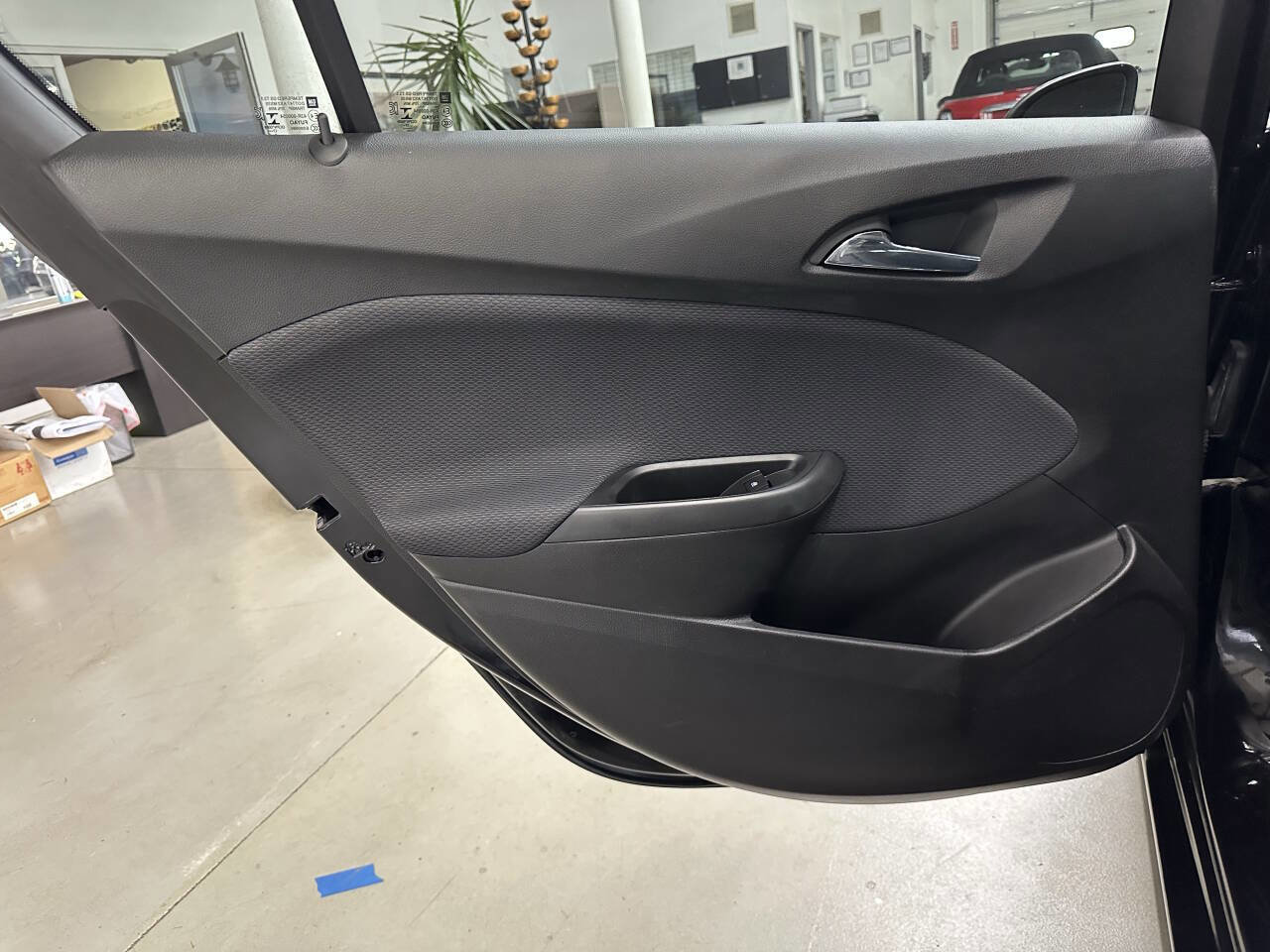 Used 2018 Chevrolet Cruze LT w/ Convenience Package image 12