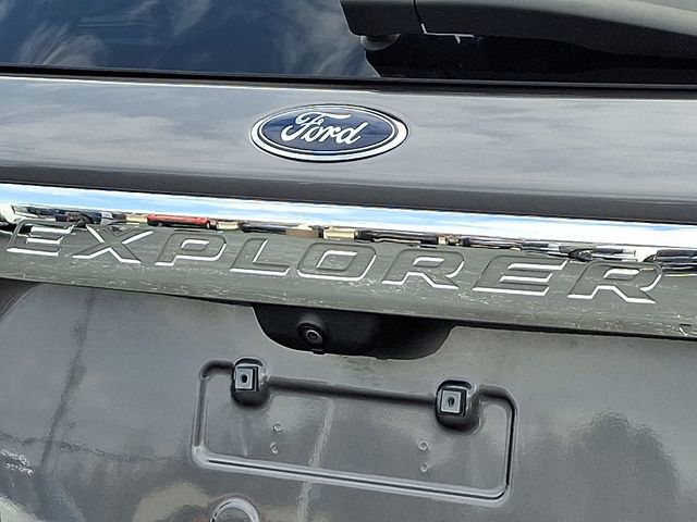 Used 2021 Ford Explorer XLT w/ Equipment Group 202A image 30