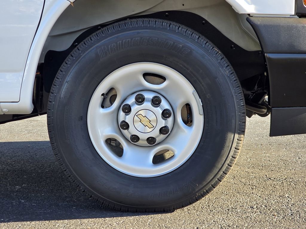 New 2025 Chevrolet Express 2500 w/ Driver Convenience Package image 11