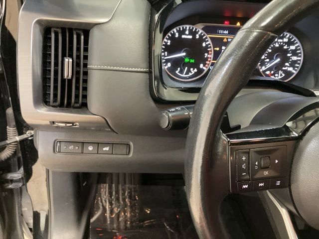 Used 2022 Nissan Pathfinder SL w/ SL Black Package image 12