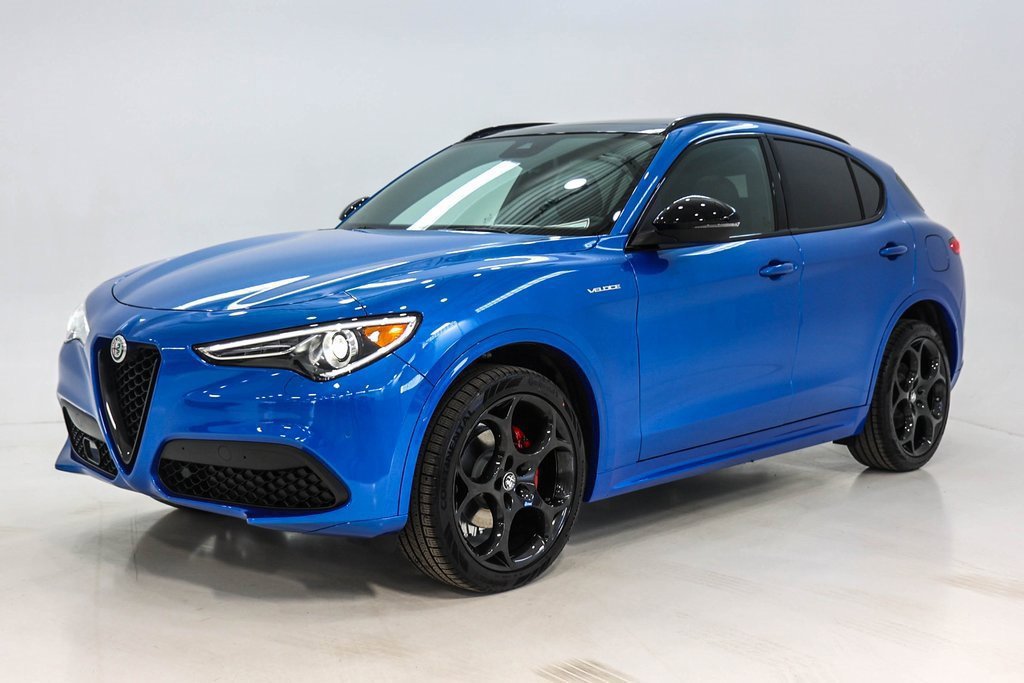 Used 2023 Alfa Romeo Stelvio Veloce AWD/4WD image 26