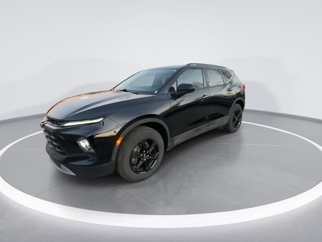 Used 2023 Chevrolet Blazer LT w/ Convenience Package FWD video 4